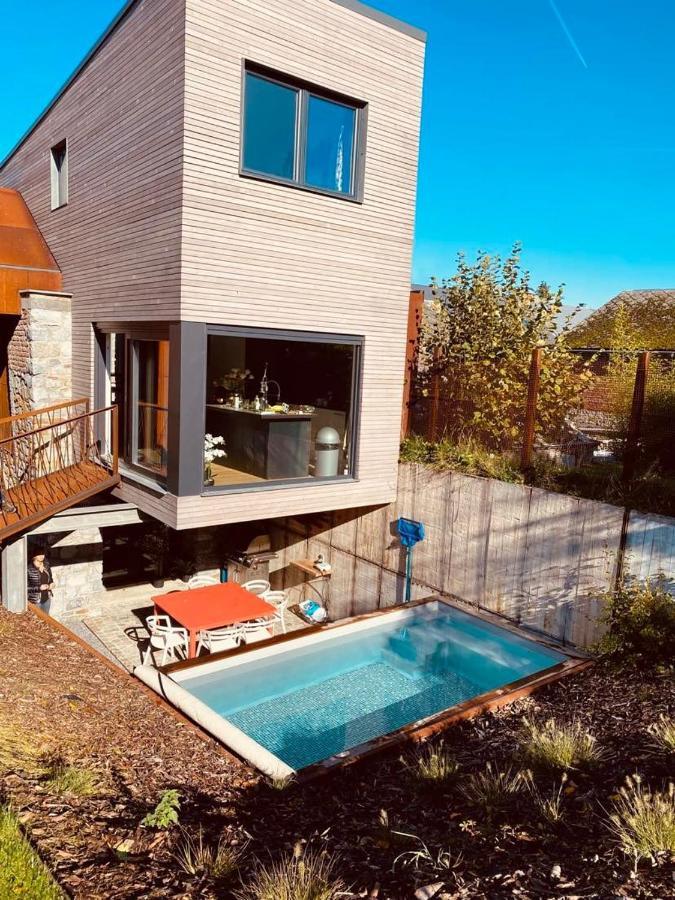 Amazon Corten Marche-en-Famenne Esterno foto